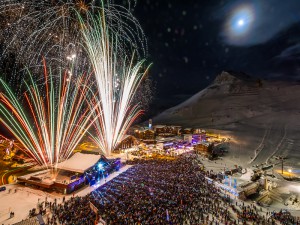 Feux d'hiver - Feux d'artifice professionnel - nouvel An - Tigne - pyro-concert dans la neige
